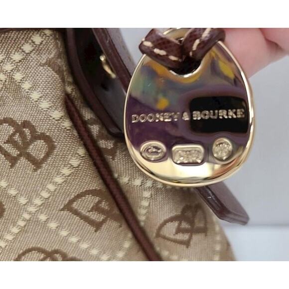 Dooney & Bourke Canvas Monogram Shoulder Mini Handbag Vintage - Picture 4 of 10